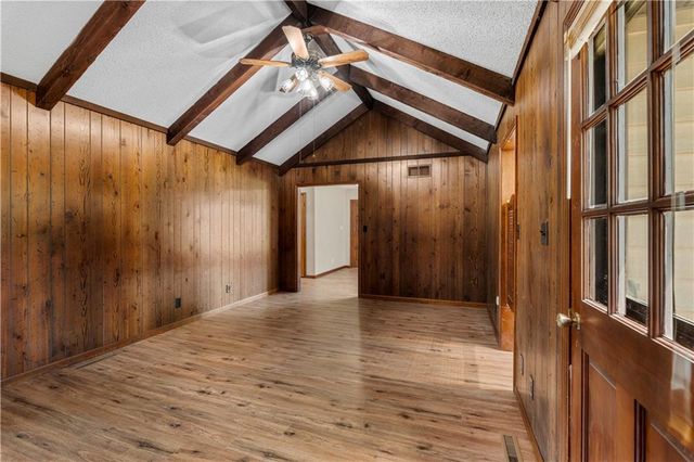 15096 E Quail Road, Nevada, MO 64772