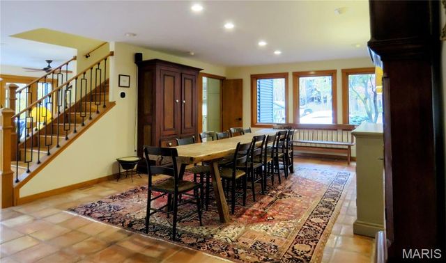 5 Chesterfield Lakes Road, Chesterfield, MO 63005