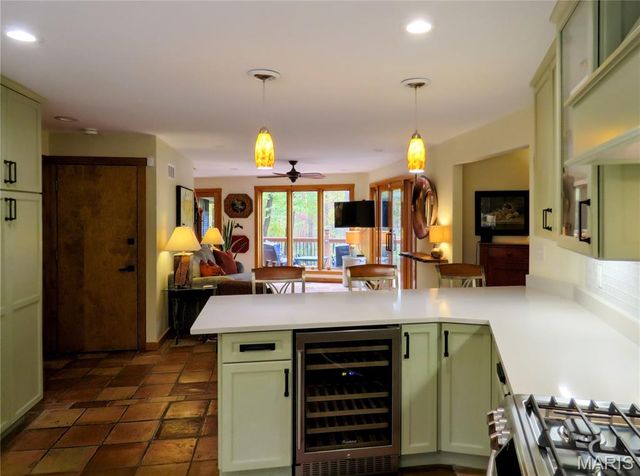 5 Chesterfield Lakes Road, Chesterfield, MO 63005