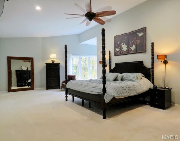 5 Chesterfield Lakes Road, Chesterfield, MO 63005