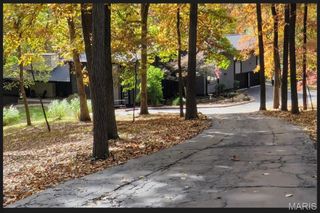 5 Chesterfield Lakes Road, Chesterfield, MO 63005