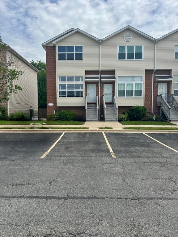 12321 Meadow Lane 1, Blue Island, IL 60406