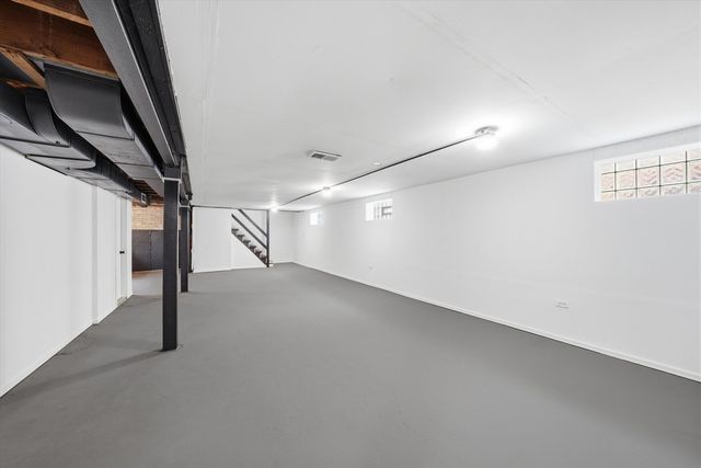 8846 S Dorchester Avenue, Chicago, IL 60619