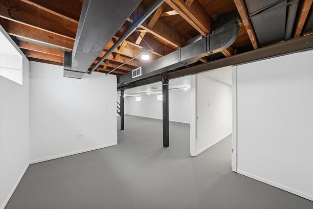 8846 S Dorchester Avenue, Chicago, IL 60619