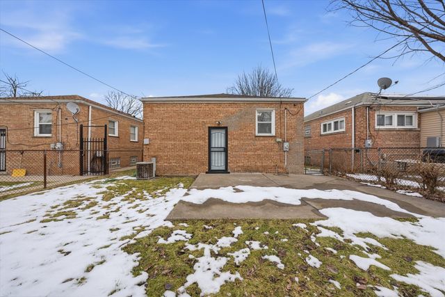 8846 S Dorchester Avenue, Chicago, IL 60619