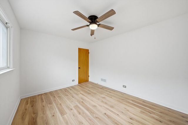 8846 S Dorchester Avenue, Chicago, IL 60619