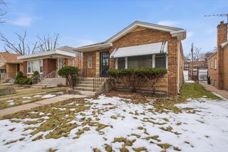 8846 S Dorchester Avenue, Chicago, IL 60619