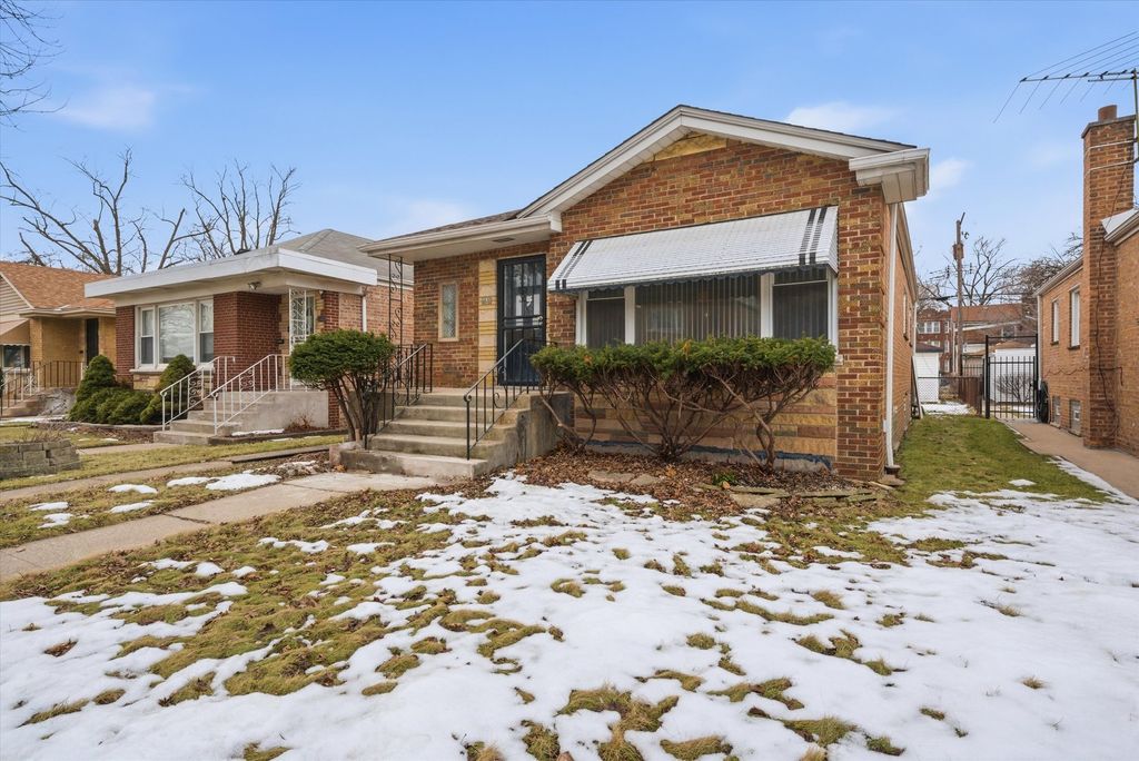 8846 S Dorchester Avenue, Chicago, IL 60619