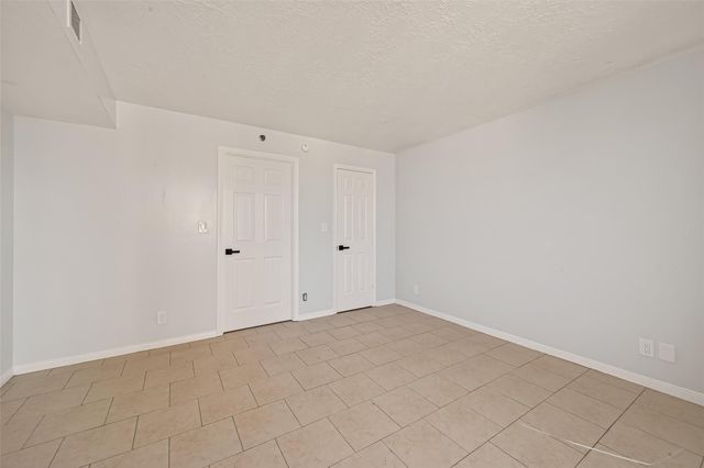 3525 Sage Road 1405, Houston, TX 77056