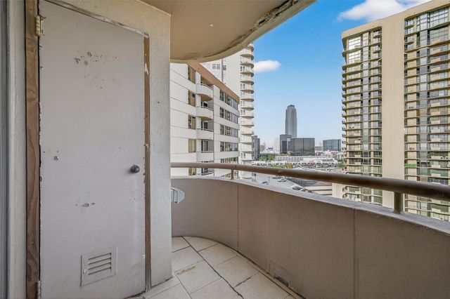 3525 Sage Road 1405, Houston, TX 77056