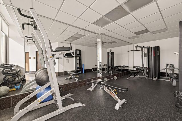 3525 Sage Road 1405, Houston, TX 77056