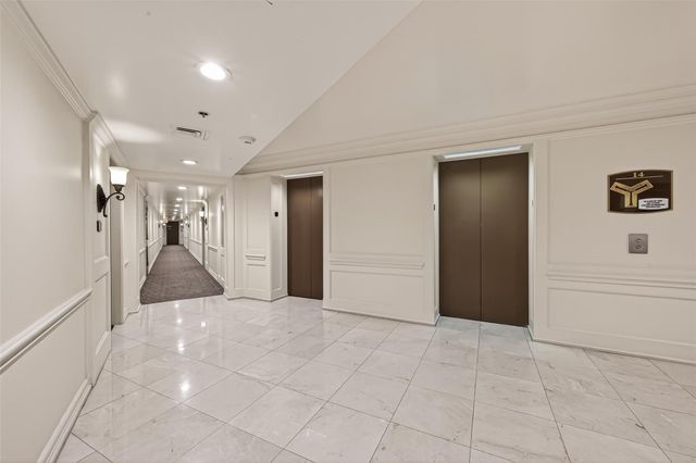 3525 Sage Road 1405, Houston, TX 77056