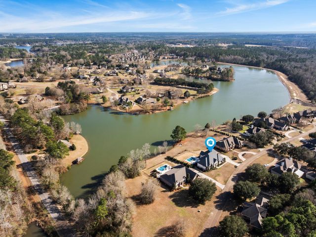 177 Bridgewater Dr., Hattiesburg, MS 39402