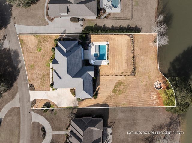 177 Bridgewater Dr., Hattiesburg, MS 39402