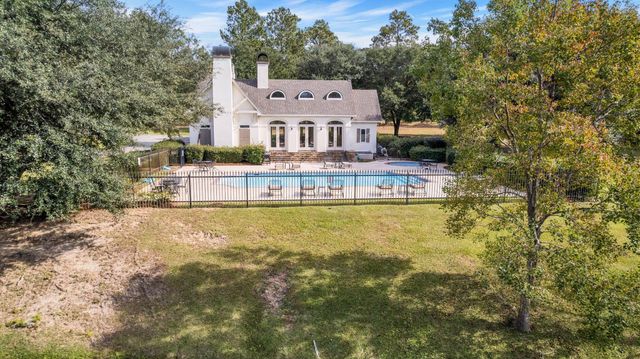 177 Bridgewater Dr., Hattiesburg, MS 39402