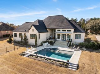 177 Bridgewater Dr., Hattiesburg, MS 39402