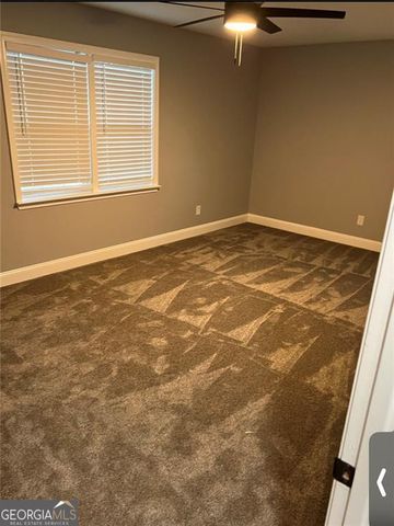 318 Willowwind Drive, Loganville, GA 30052