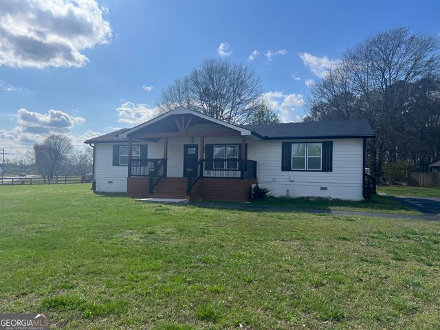 318 Willowwind Drive, Loganville, GA 30052