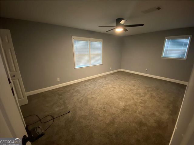 318 Willowwind Drive, Loganville, GA 30052