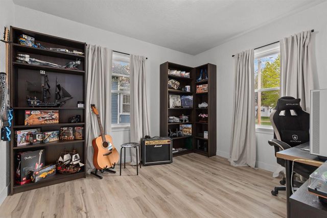 713 N SAWYER STREET, Oshkosh, WI 54902