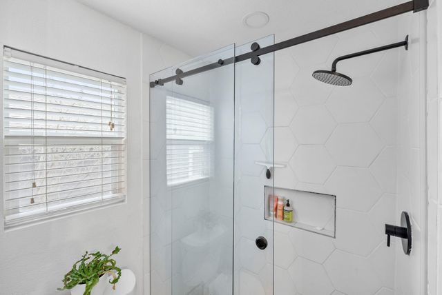 7901 Seminary Ridge DR, Austin, TX 78745