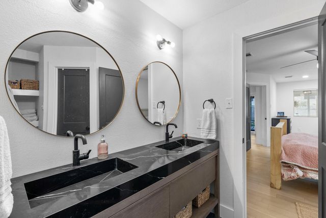 7901 Seminary Ridge DR, Austin, TX 78745