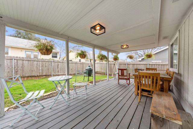 7901 Seminary Ridge DR, Austin, TX 78745