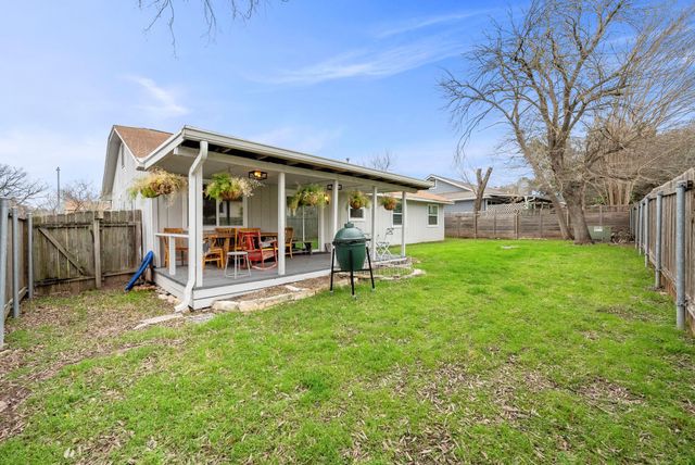 7901 Seminary Ridge DR, Austin, TX 78745