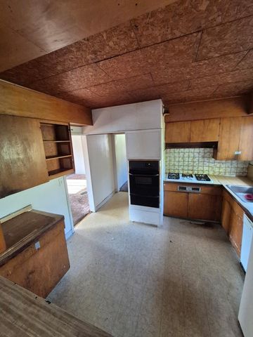 6054 Outlook Ave, Oakland, CA 94605