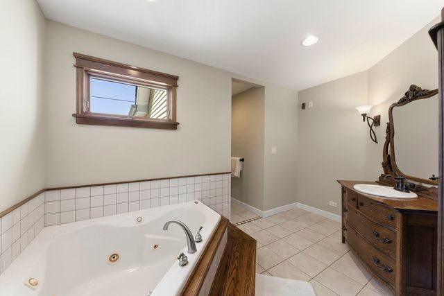 339 8th Street, Downers Grove, IL 60515