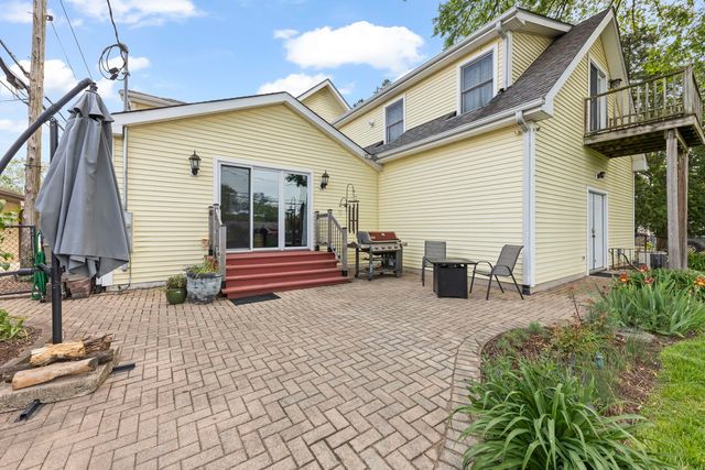 339 8th Street, Downers Grove, IL 60515