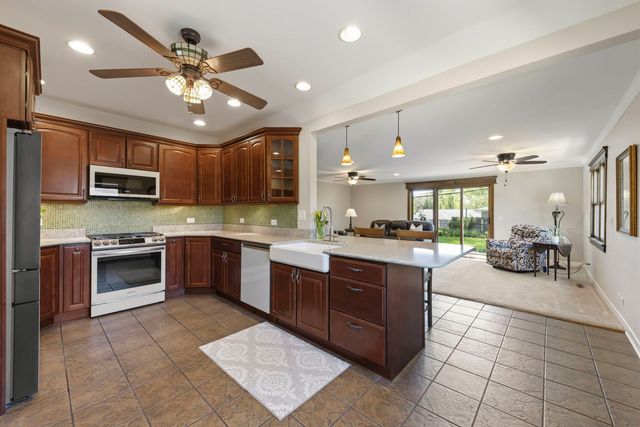 339 8th Street, Downers Grove, IL 60515