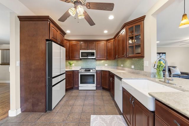 339 8th Street, Downers Grove, IL 60515