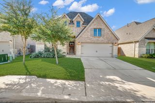 9111 Warp Dr, San Antonio, TX 78254