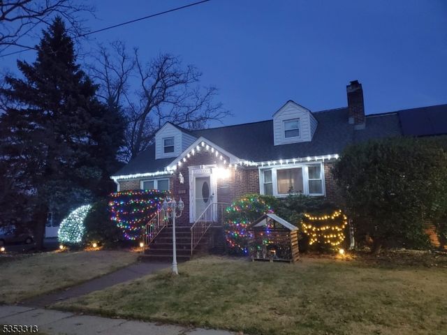 403 Hamilton St, Roselle Boro, NJ 07203