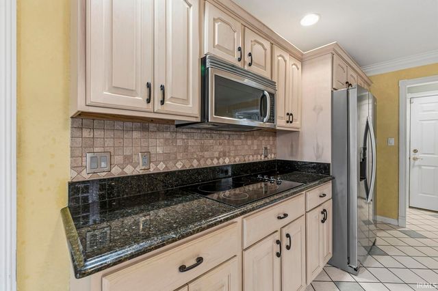 57125 Bluff Crest Drive, Elkhart, IN 46516