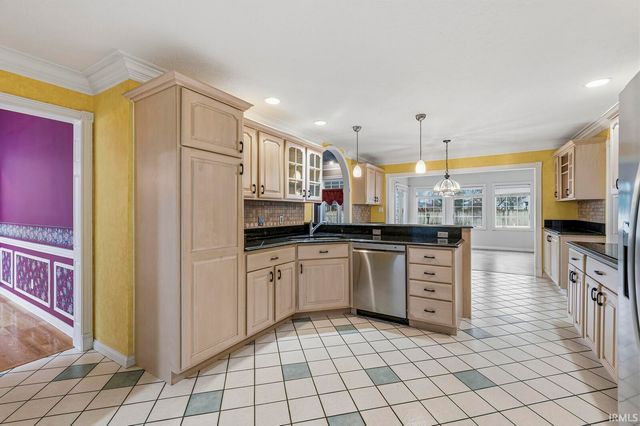 57125 Bluff Crest Drive, Elkhart, IN 46516