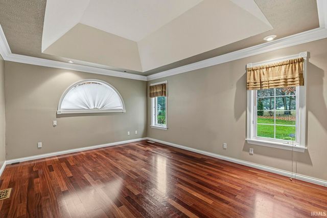 57125 Bluff Crest Drive, Elkhart, IN 46516