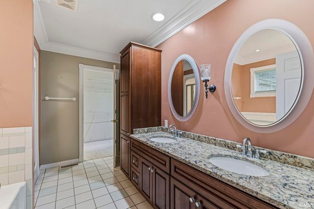 57125 Bluff Crest Drive, Elkhart, IN 46516