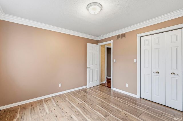 57125 Bluff Crest Drive, Elkhart, IN 46516