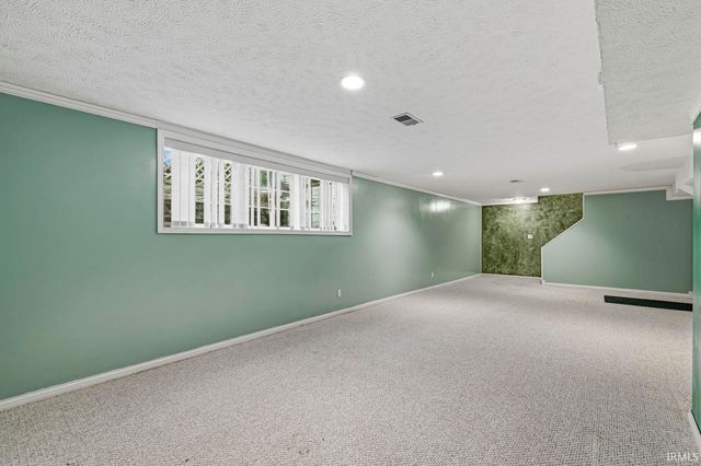 57125 Bluff Crest Drive, Elkhart, IN 46516