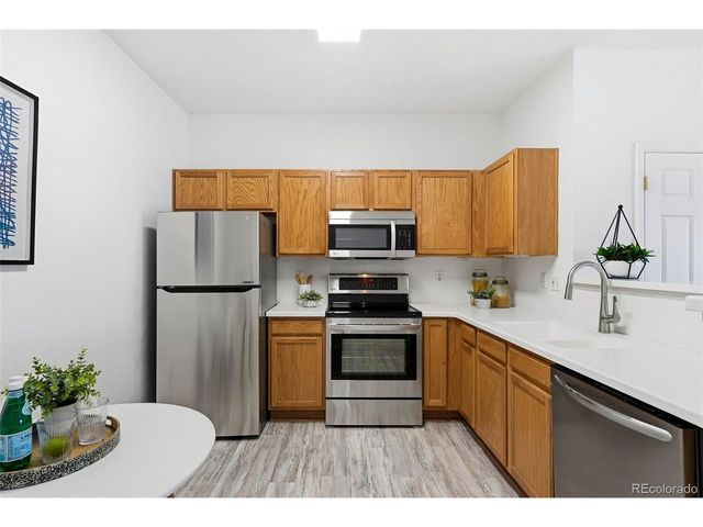912 S Yampa St 107, Aurora, CO 80017