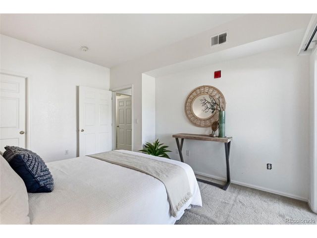 912 S Yampa St 107, Aurora, CO 80017