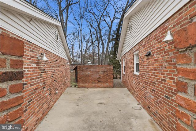 4100 TIDEWATER CT, Alexandria, VA 22309