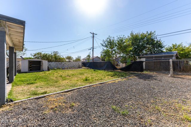 2301 E LYNNE Lane, Phoenix, AZ 85042