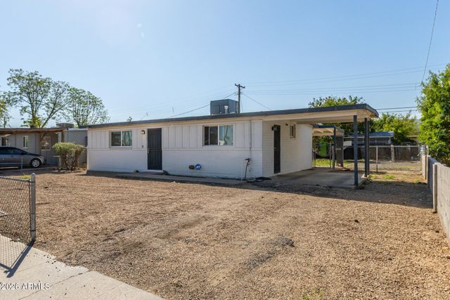 2301 E LYNNE Lane, Phoenix, AZ 85042