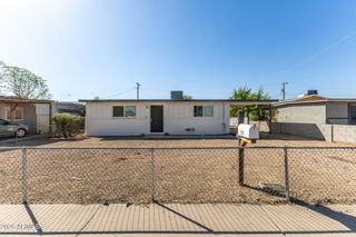 2301 E LYNNE Lane, Phoenix, AZ 85042