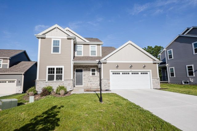 310 Paradise COURT, Hartland, WI 53029