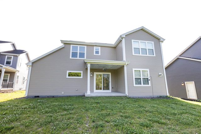 310 Paradise COURT, Hartland, WI 53029