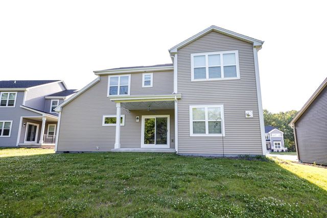 310 Paradise COURT, Hartland, WI 53029